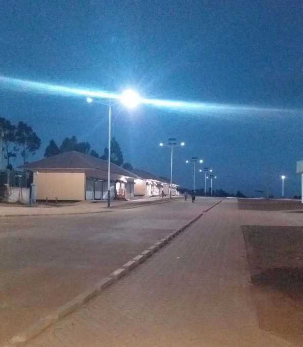 黄埔区非洲科特迪瓦太阳能路灯工程